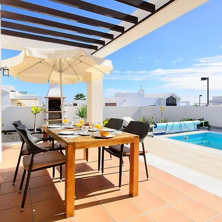 Holiday home Luna *